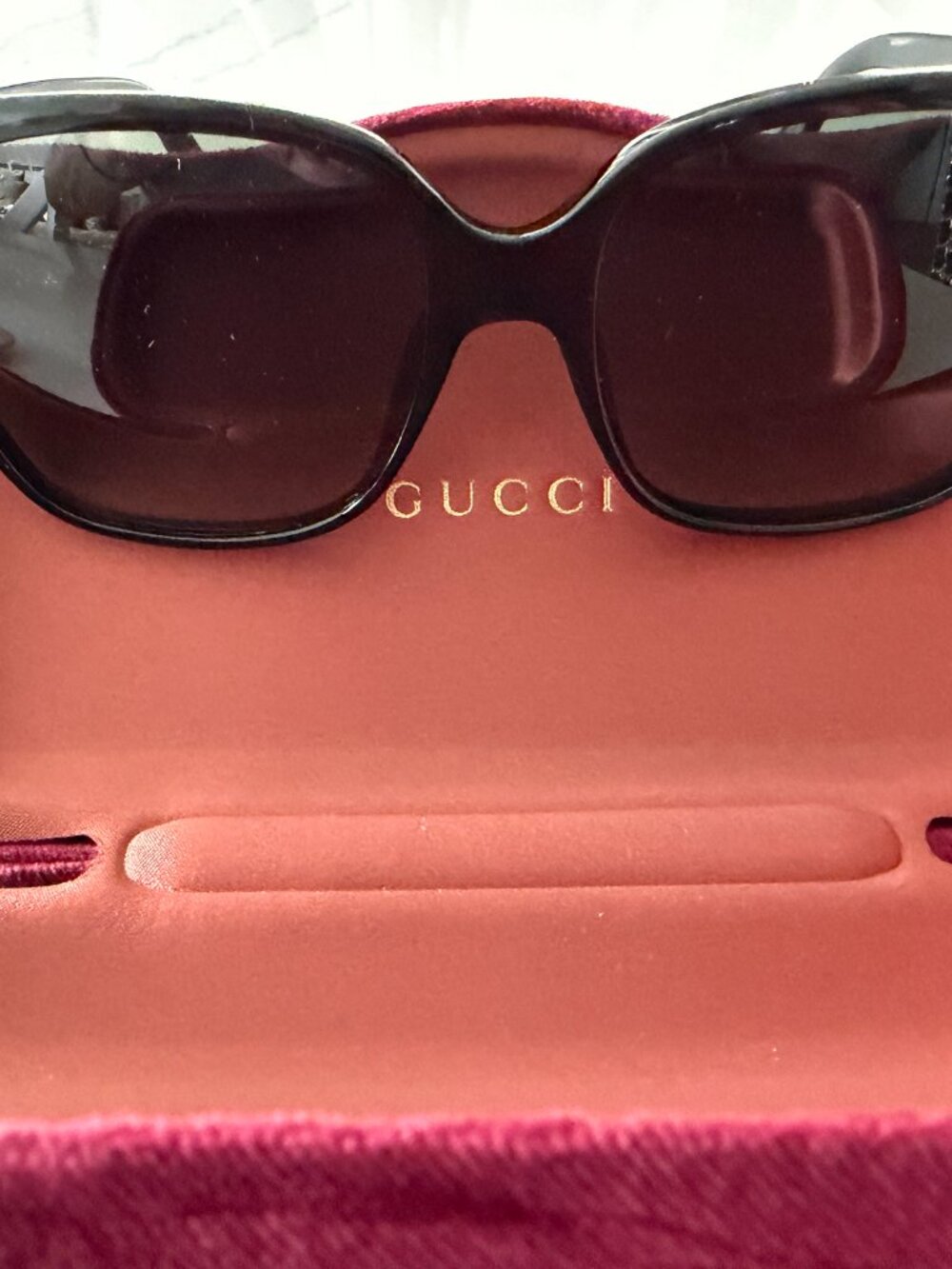 Gucci Black Oversized Square Sunglasses GG0022S 001 - Picture 9 of 10